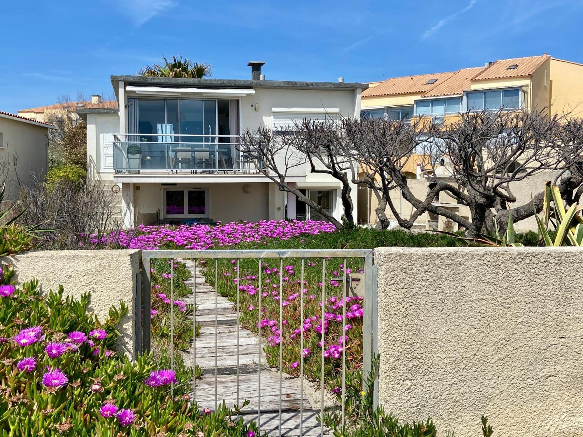 Residence La Voile Blanche 1 フロンティニャン エクステリア 写真
